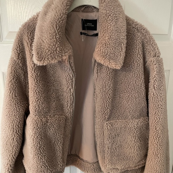 Urban Outfitters Jackets & Blazers - Urban Outfitters sherpa Teddy bomber jacket